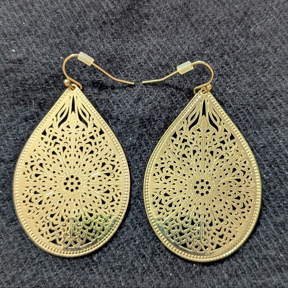 Gold Tone Lightweight Laser Cut Teardrop Statement Earrings